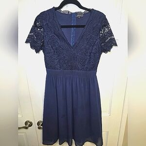 Blue Lace Bodice Short Sleeve Fully Lined Back Zip Dress by Yikomi- Size Med